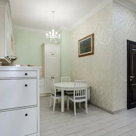 Lux In The Center * 利沃夫