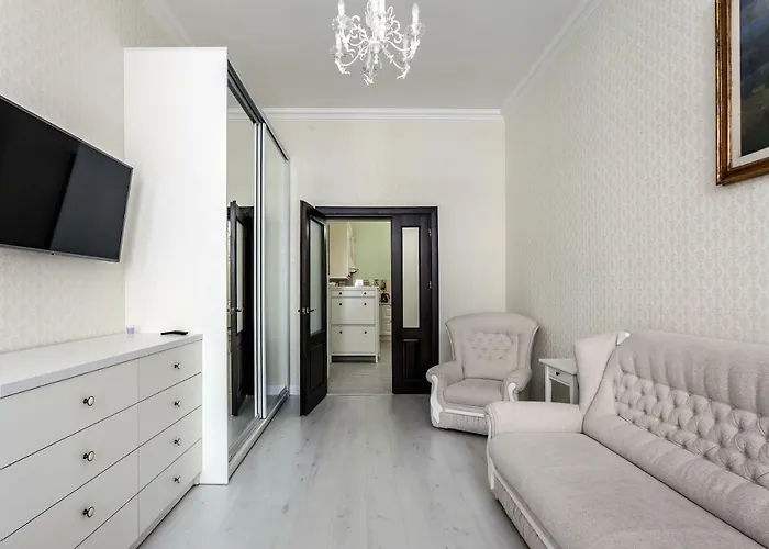 Lux In The Center Daire Lviv